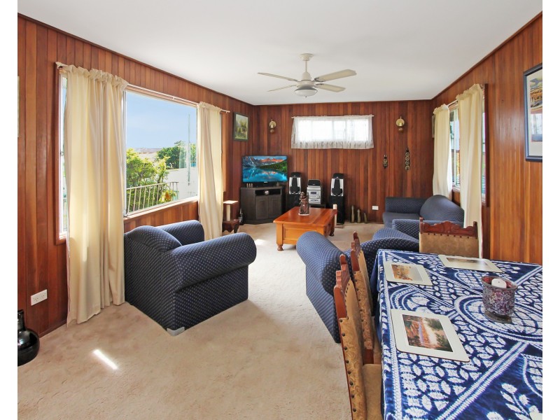 8 Kew Road, Laurieton NSW 2443