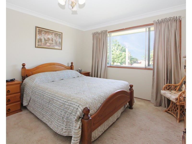 8 Kew Road, Laurieton NSW 2443
