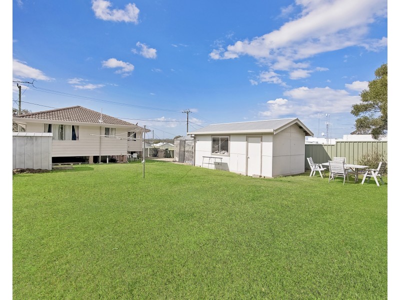 8 Kew Road, Laurieton NSW 2443