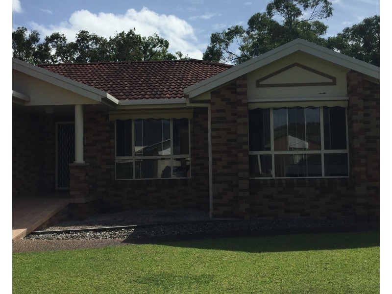 18 Glen Close, North Haven NSW 2443