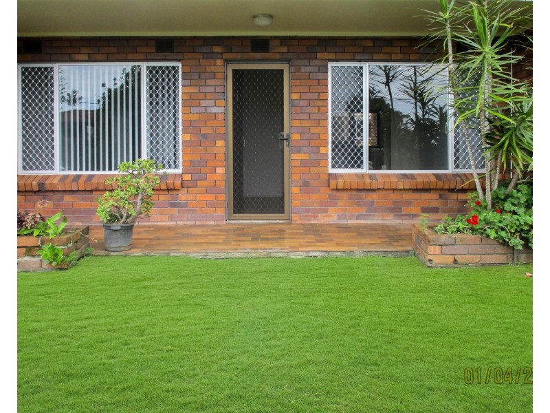 2/5 Parry Street, Lake Cathie NSW 2445