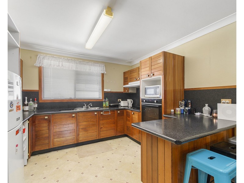 11 Monica Place, Lake Cathie NSW 2445