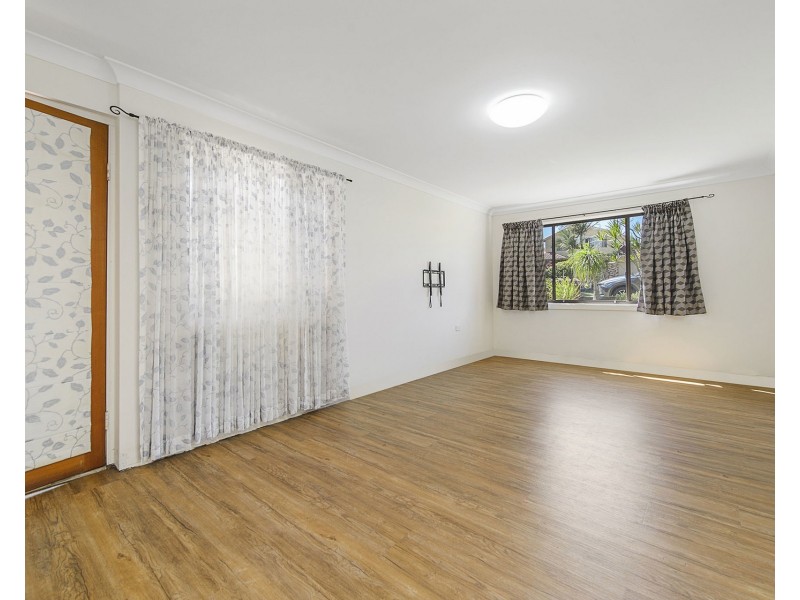 2/11 Monica Place, Lake Cathie NSW 2445