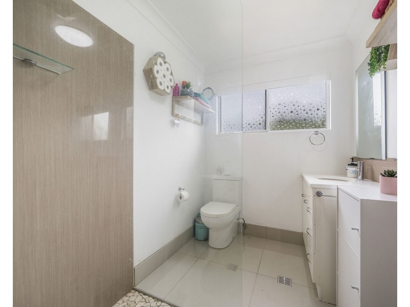 31 Lake Street, Laurieton NSW 2443