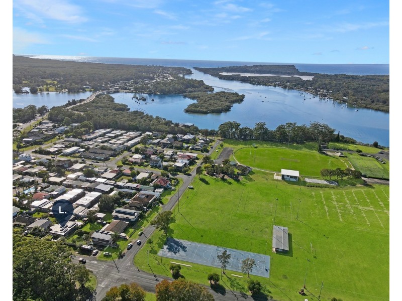 31 Lake Street, Laurieton NSW 2443