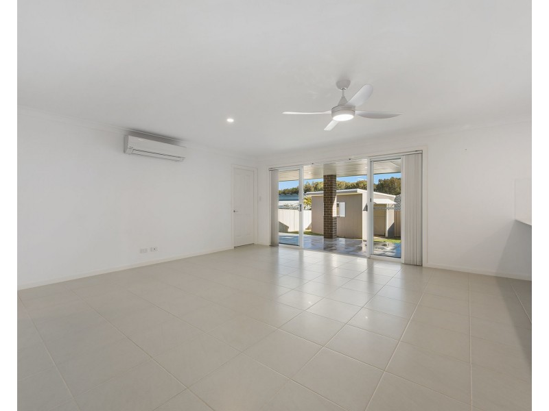 4 Celtic Court, Lake Cathie NSW 2445