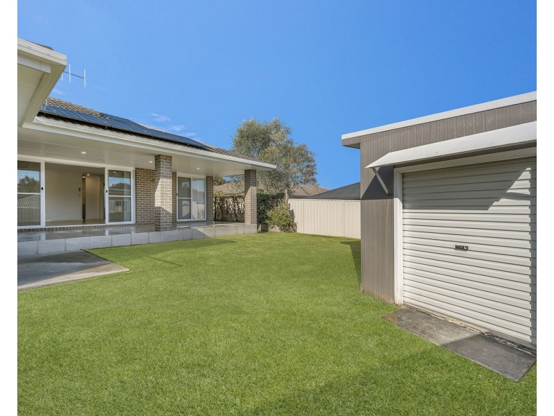 4 Celtic Court, Lake Cathie NSW 2445