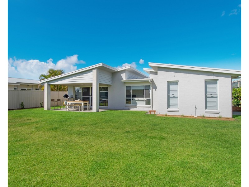 19 Northwind Crescent, Bonny Hills NSW 2445