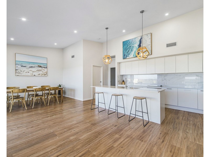 2/20 St Lucia Place, Bonny Hills NSW 2445