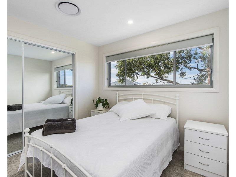 2/20 St Lucia Place, Bonny Hills NSW 2445