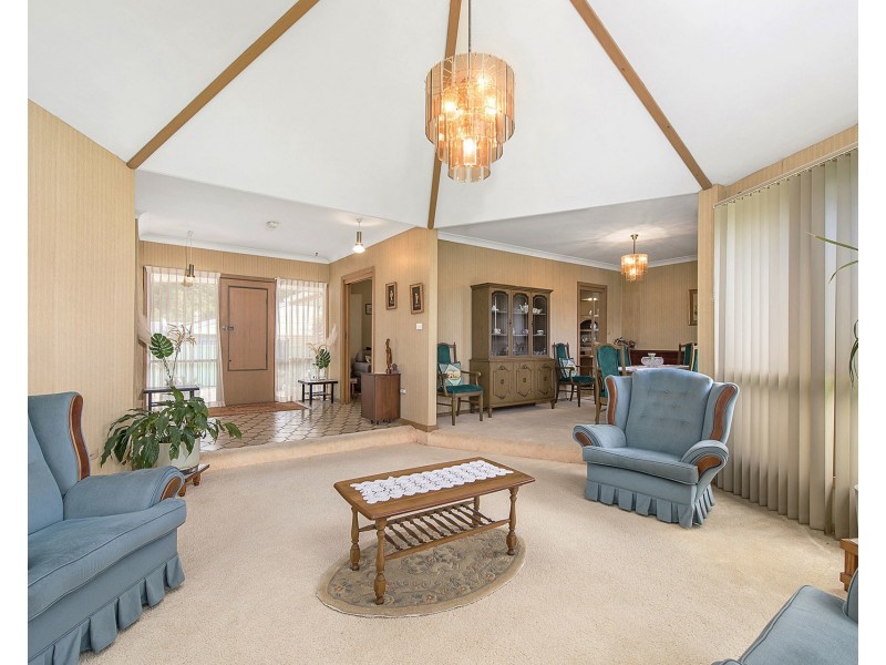 10 Melaleuca Avenue, Lake Cathie NSW 2445