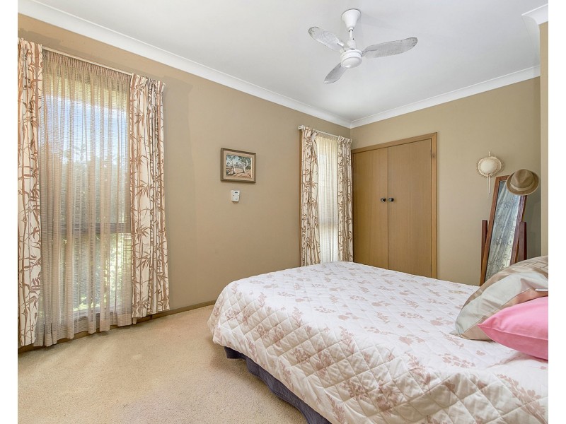 10 Melaleuca Avenue, Lake Cathie NSW 2445