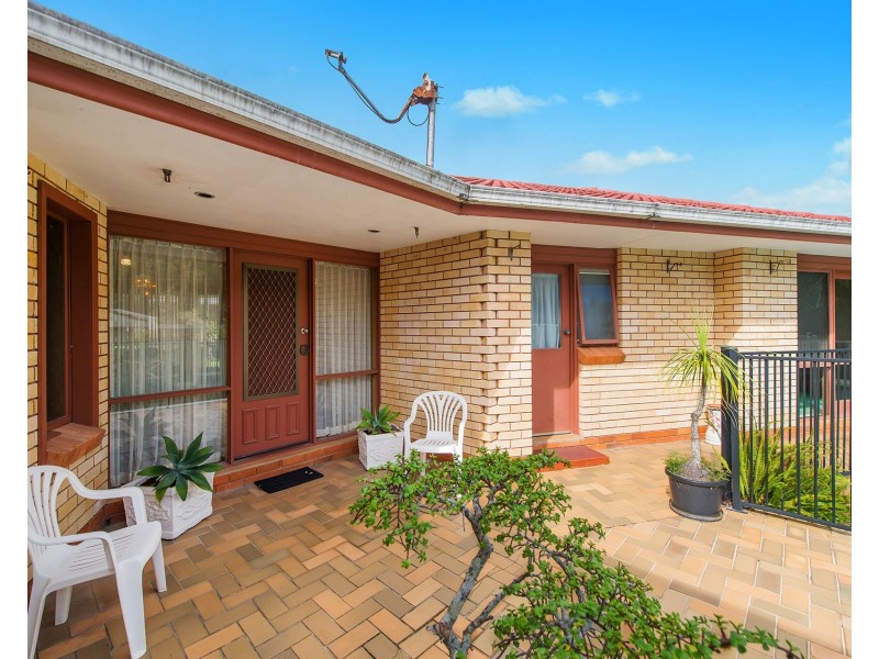 10 Melaleuca Avenue, Lake Cathie NSW 2445