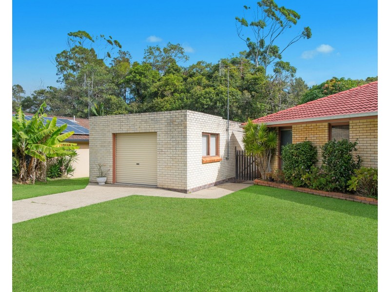 10 Melaleuca Avenue, Lake Cathie NSW 2445