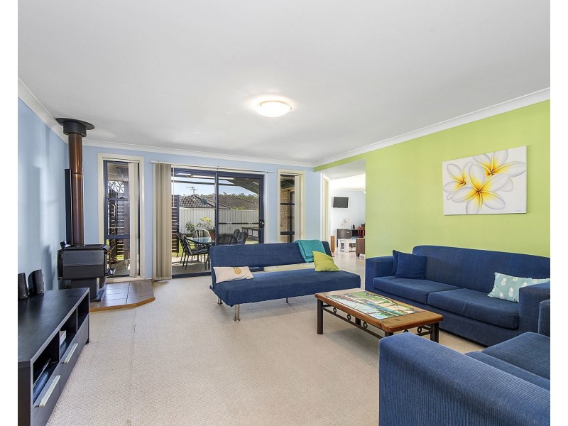 12 Hungerford Place, Bonny Hills NSW 2445