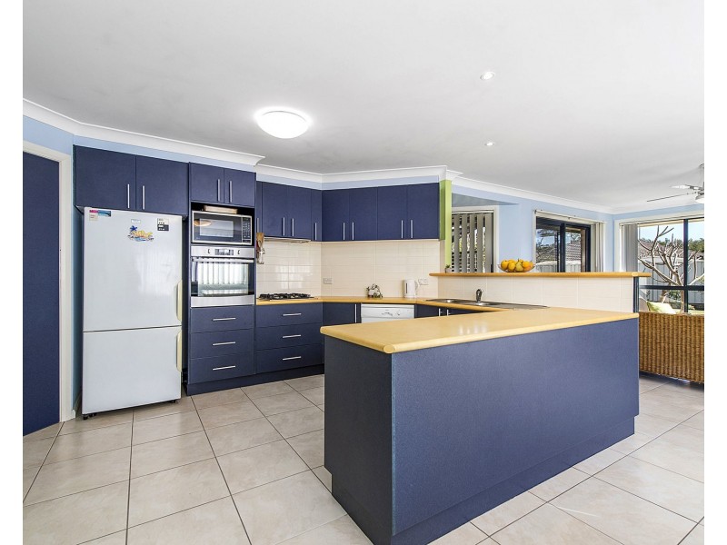 12 Hungerford Place, Bonny Hills NSW 2445