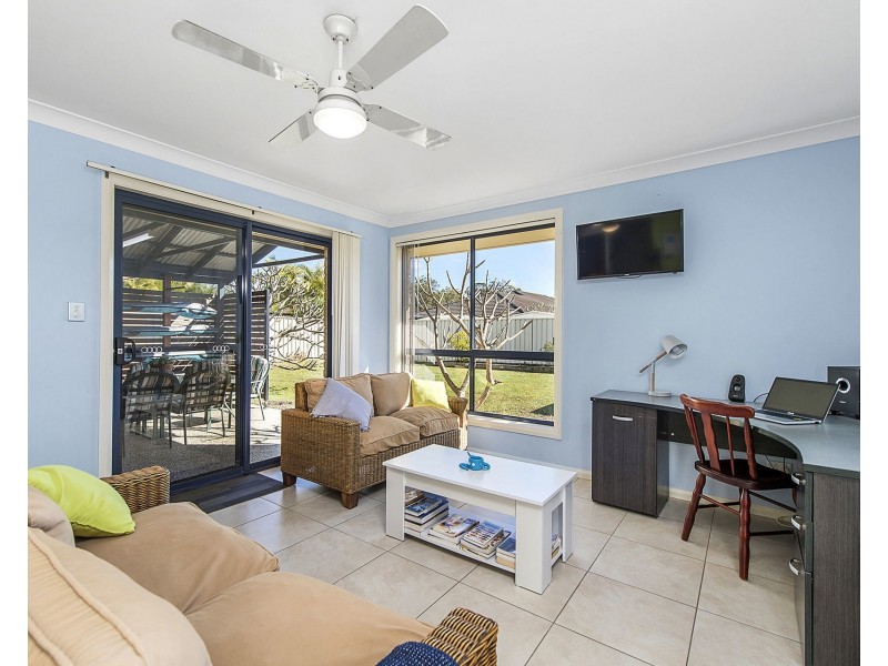 12 Hungerford Place, Bonny Hills NSW 2445