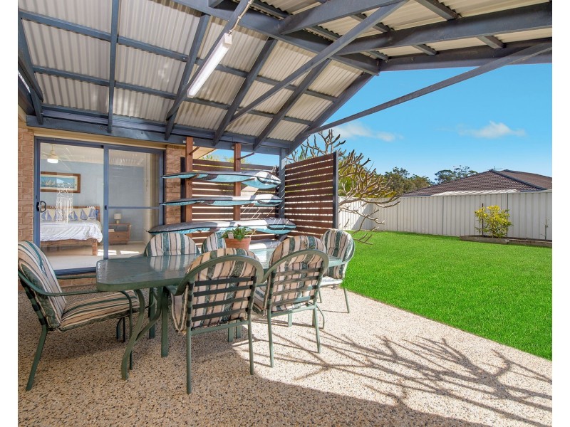 12 Hungerford Place, Bonny Hills NSW 2445