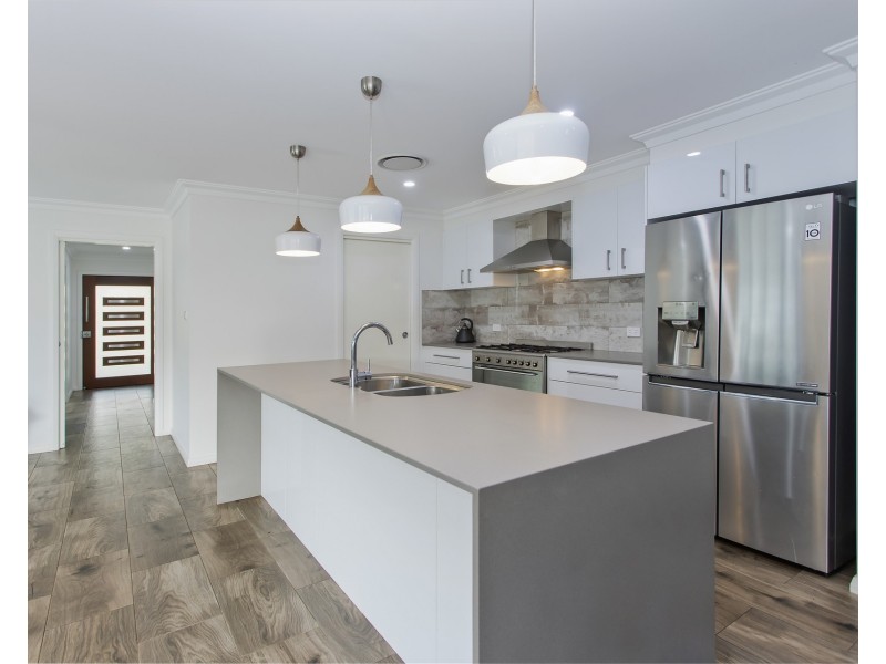 26 Fairwinds Avenue, Lakewood NSW 2443