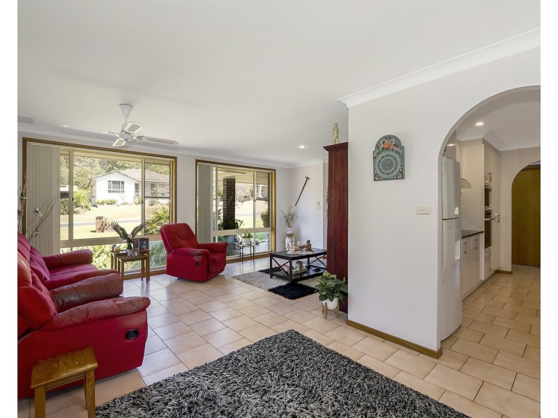 12 Elouera Place, West Haven NSW 2443
