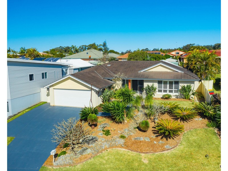 36 Rainbow Beach Drive, Bonny Hills NSW 2445