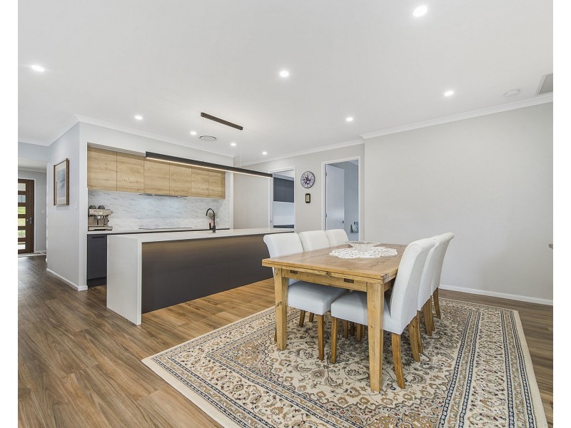 12 Nevis Street, Lake Cathie NSW 2445