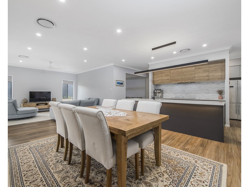 12 Nevis Street, Lake Cathie NSW 2445