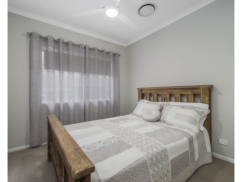 12 Nevis Street, Lake Cathie NSW 2445