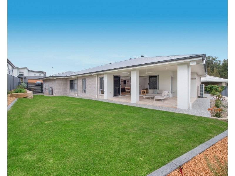 12 Nevis Street, Lake Cathie NSW 2445