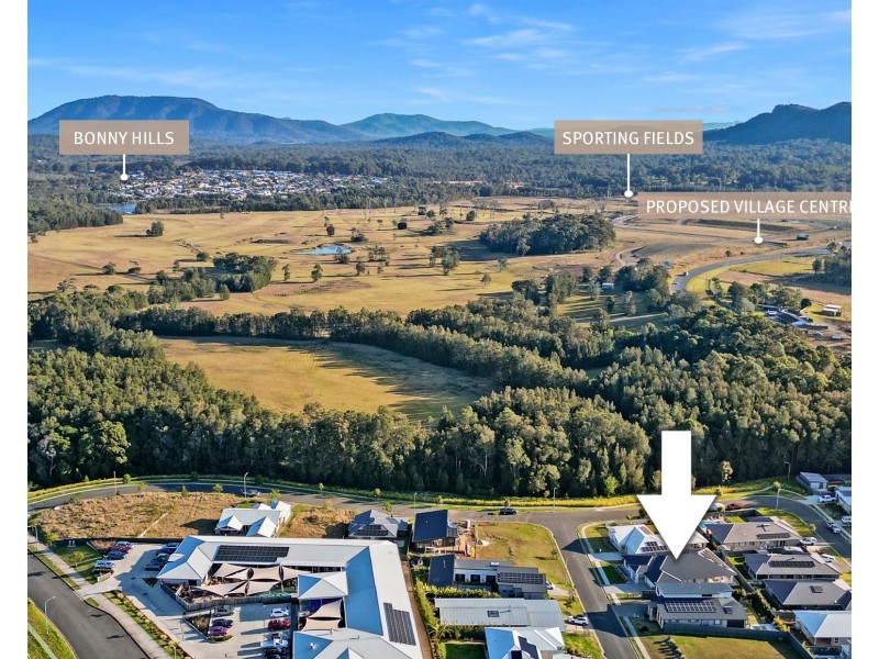 12 Nevis Street, Lake Cathie NSW 2445