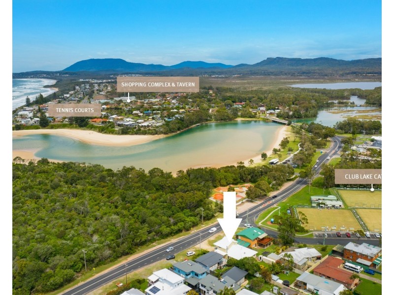 1695 Ocean Drive, Lake Cathie NSW 2445