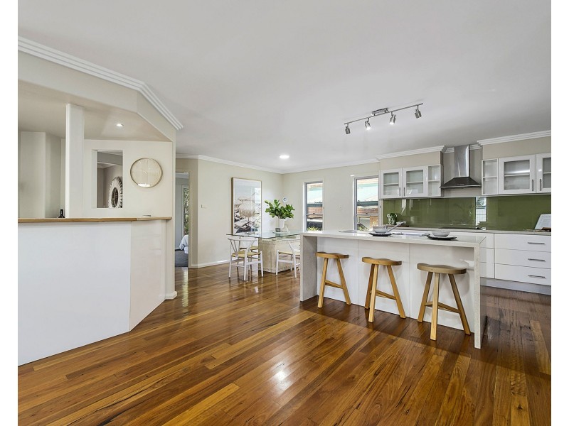 1695 Ocean Drive, Lake Cathie NSW 2445