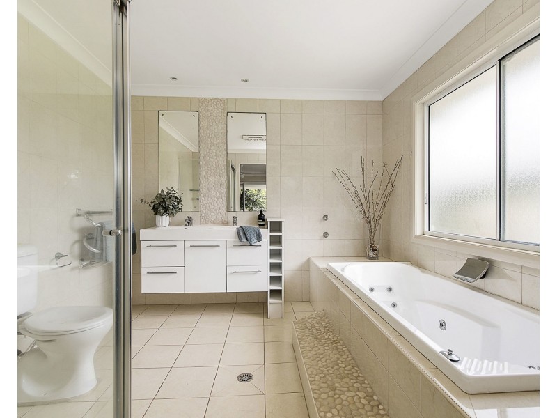 1695 Ocean Drive, Lake Cathie NSW 2445