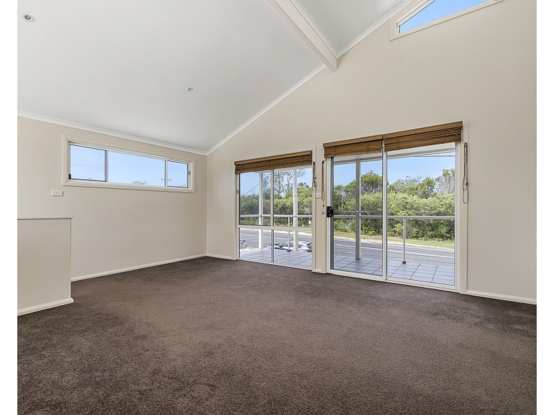 1695 Ocean Drive, Lake Cathie NSW 2445