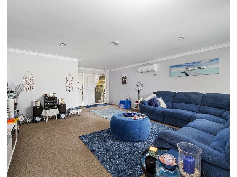 12 Ernest Street, Lake Cathie NSW 2445