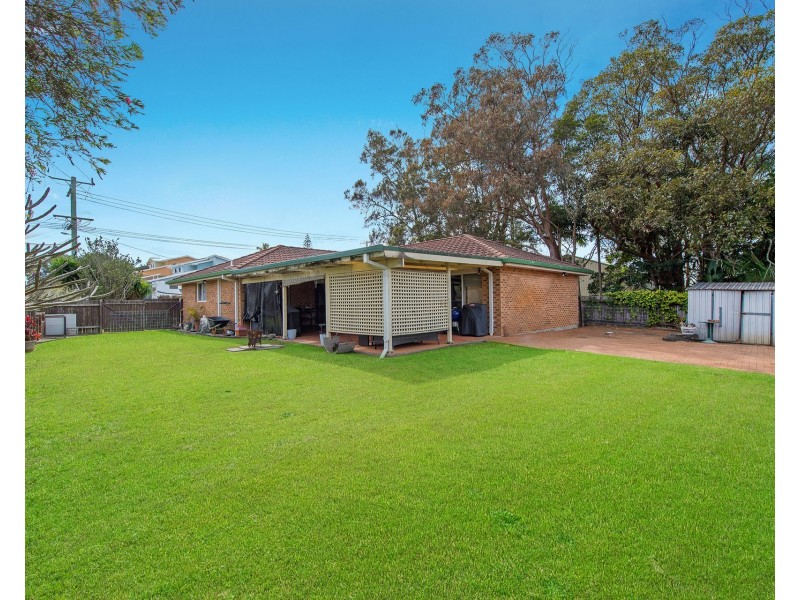 12 Ernest Street, Lake Cathie NSW 2445