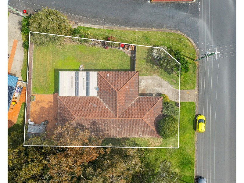 12 Ernest Street, Lake Cathie NSW 2445