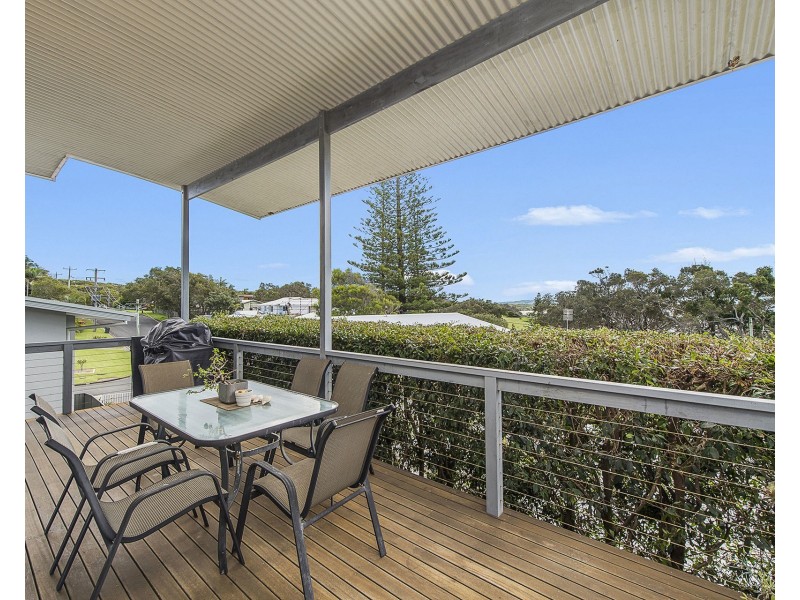 2B First Avenue, Bonny Hills NSW 2445