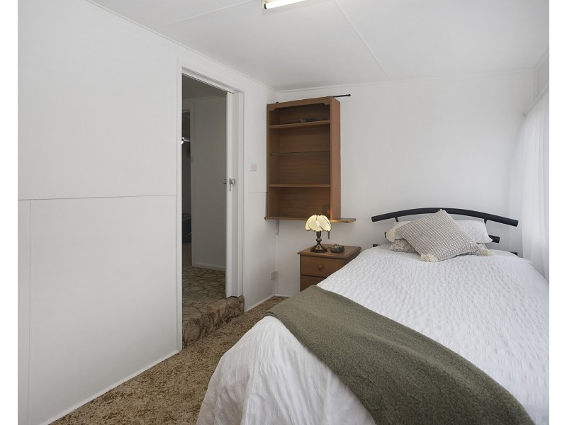 18 Mill Street, Laurieton NSW 2443