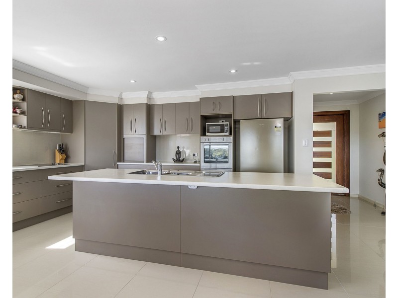 12 Admirals Circle, Lakewood NSW 2443