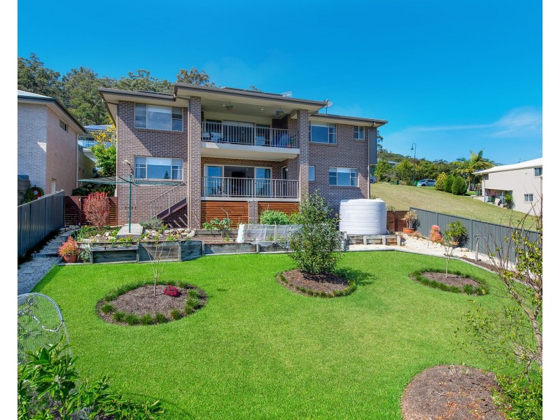 12 Admirals Circle, Lakewood NSW 2443