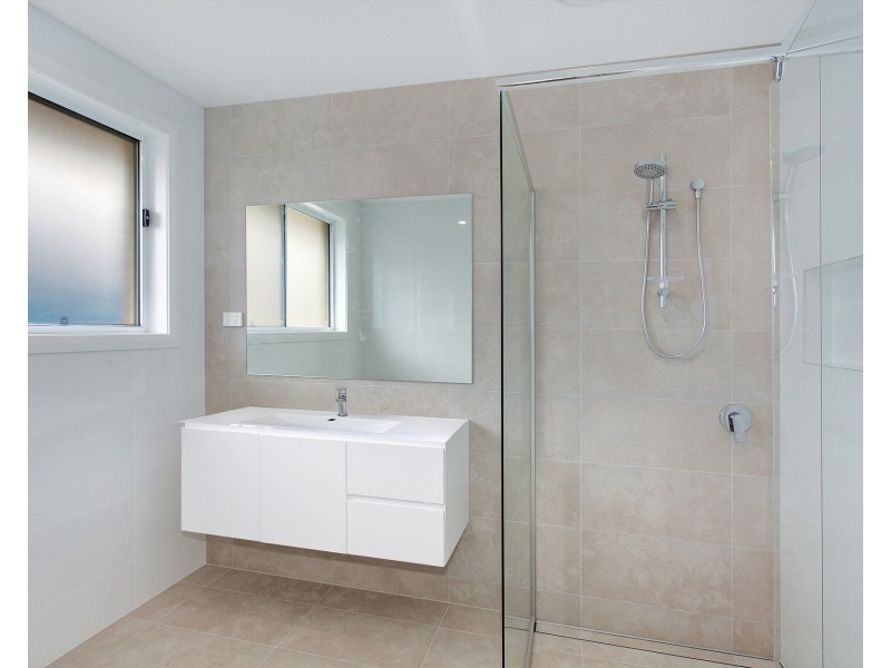 6 Tobago Parade, Lake Cathie NSW 2445