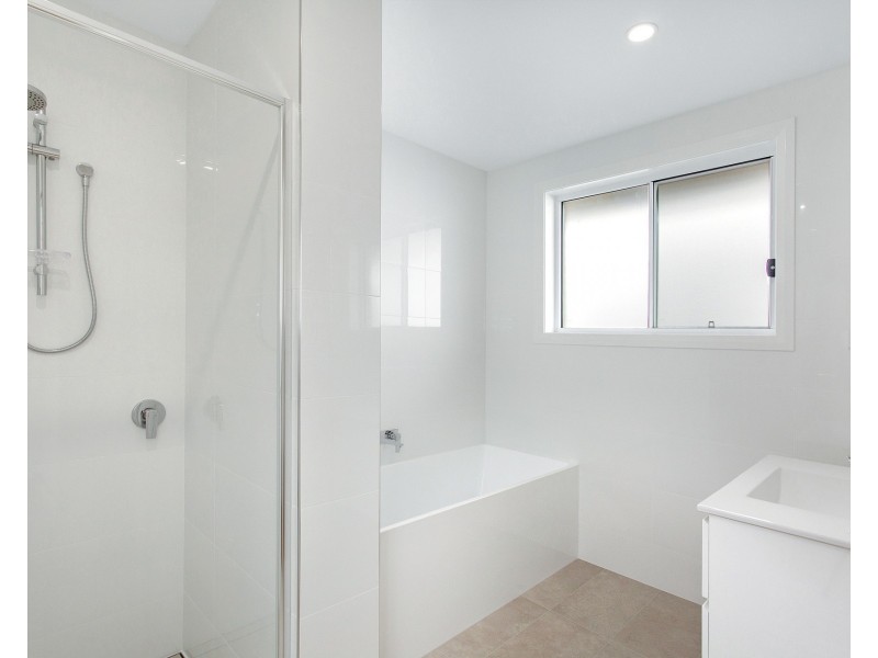 6 Tobago Parade, Lake Cathie NSW 2445