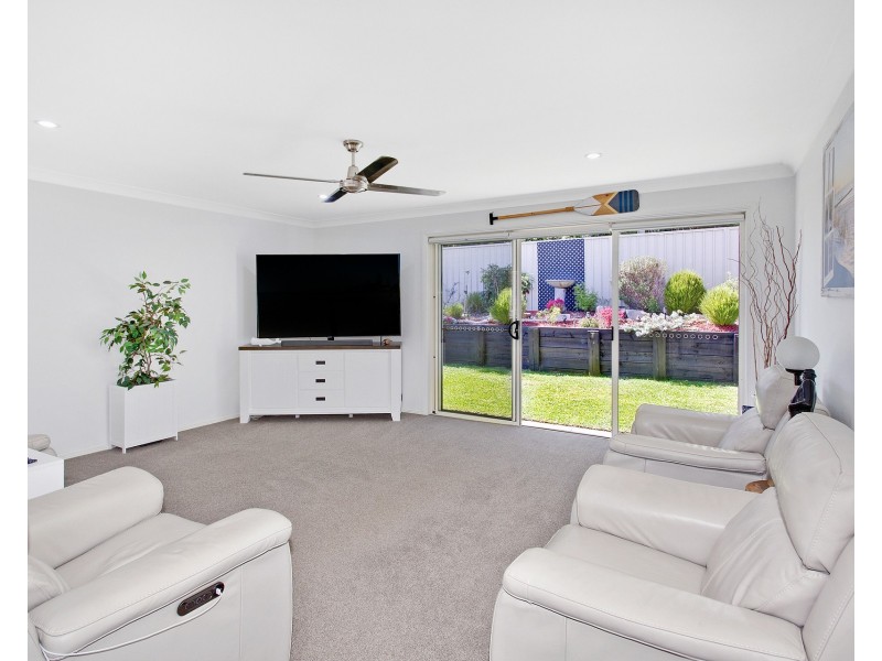 13 Hungerford Place, Bonny Hills NSW 2445