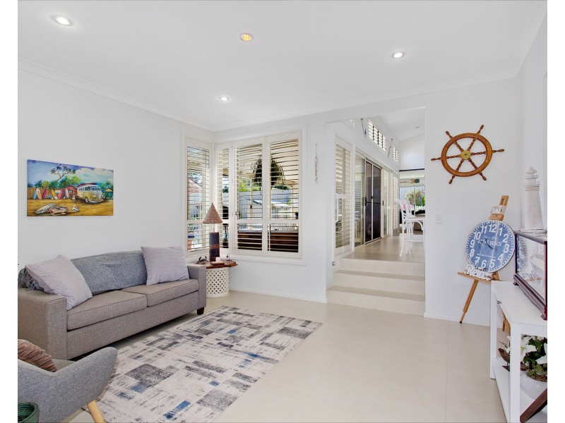 13 Hungerford Place, Bonny Hills NSW 2445