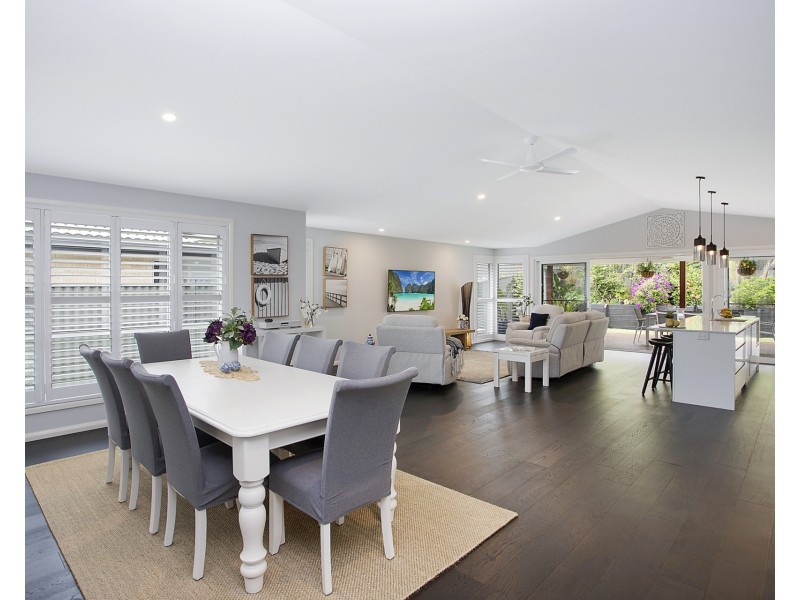 14 Aquarius Avenue, Lake Cathie NSW 2445