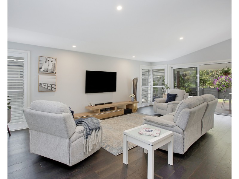 14 Aquarius Avenue, Lake Cathie NSW 2445