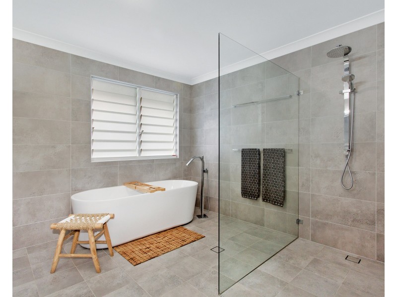 14 Aquarius Avenue, Lake Cathie NSW 2445