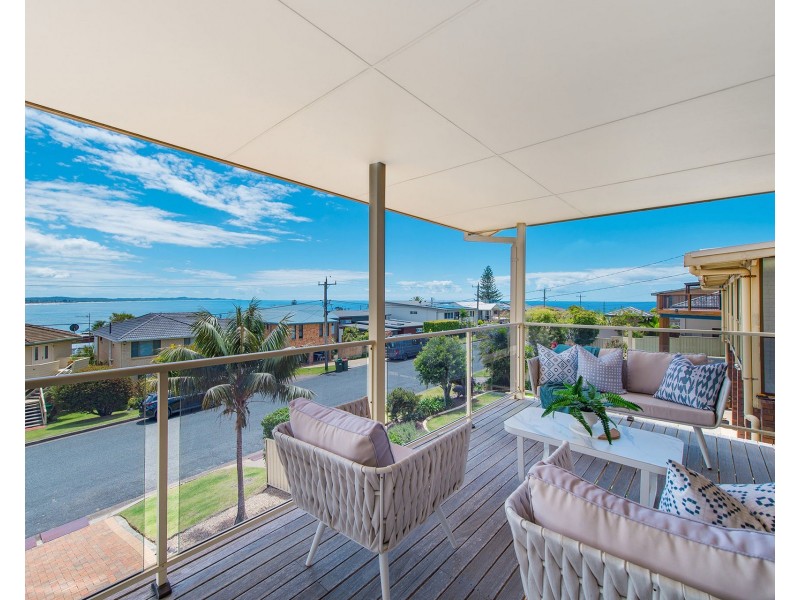 15 Seaview Street, Bonny Hills NSW 2445