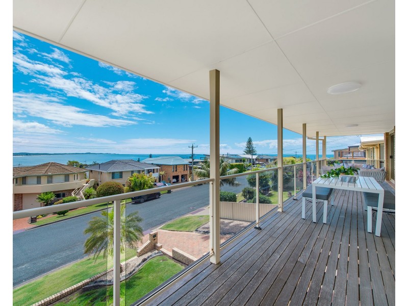15 Seaview Street, Bonny Hills NSW 2445